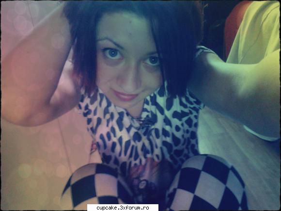 Aceasi umbra..Kidu' - Iva Innocence' - Everybody<3