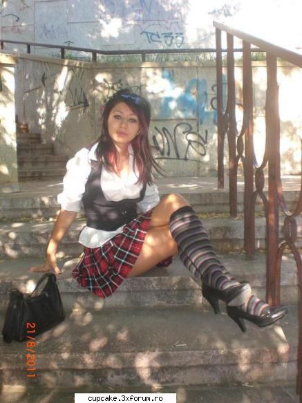 Aceasi umbra..Kidu' - Iva Innocence' - Everybody<3