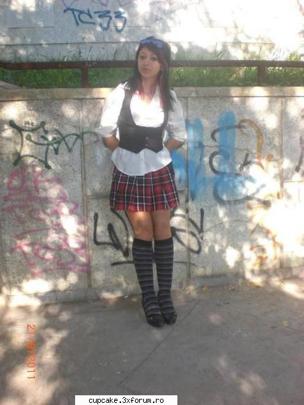 Aceasi umbra..Kidu' - Iva Innocence' - Everybody<3