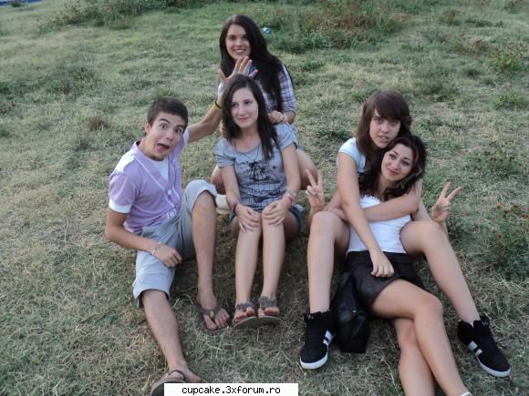 :rotfl:  :rotfl:  :rotfl: da :nebun:  :nebun:  :rotfl:  :rotfl: aceasi